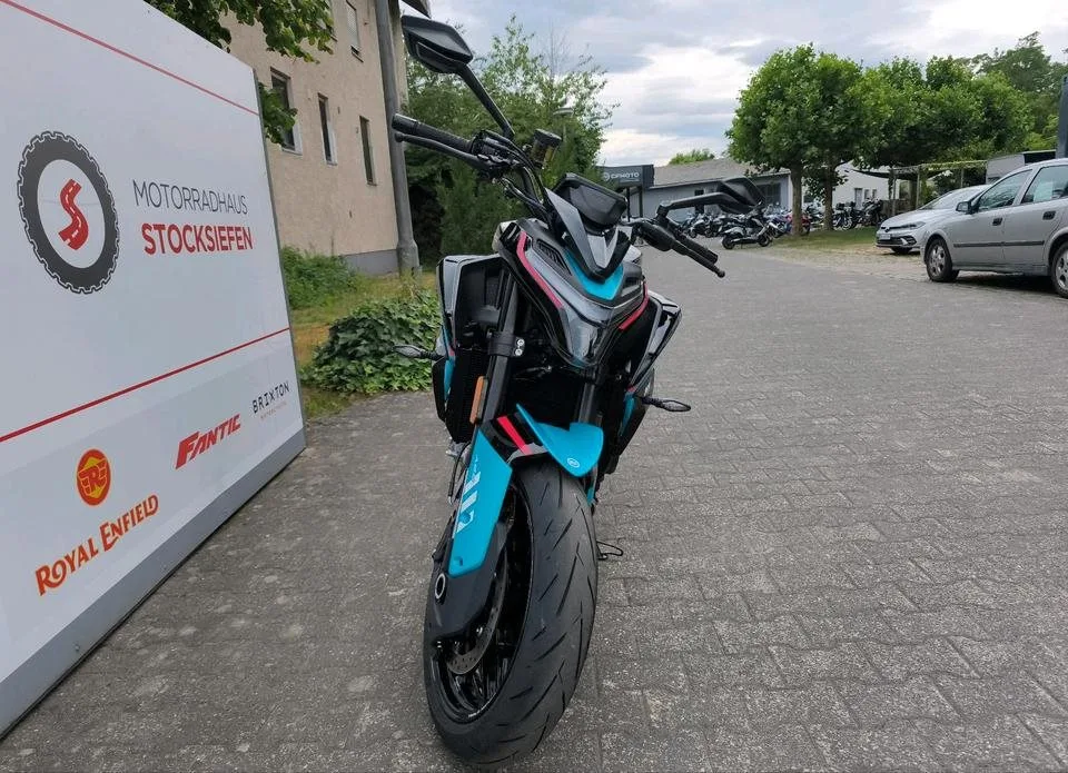CFMOTO 675NK