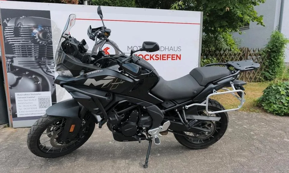CFMOTO 700MT