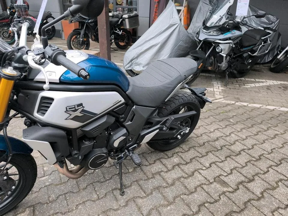 CFMOTO 700CL-X HERITAGE