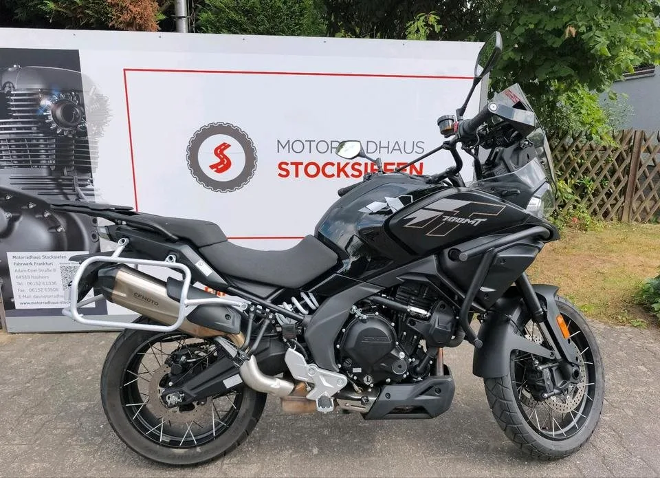 CFMOTO 700MT