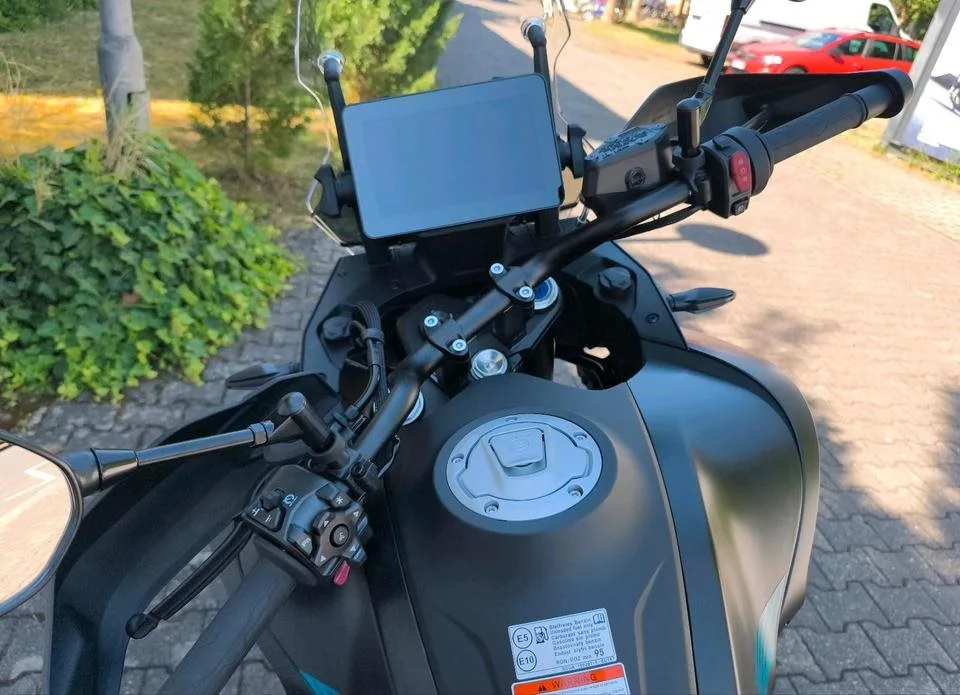 CFMOTO 800MT-ES