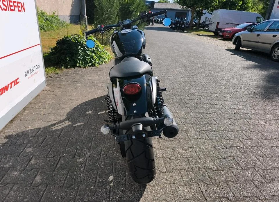 Keeway V302 C