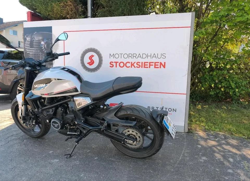 Moto Morini 6 1/2 Seiemmezzo STR