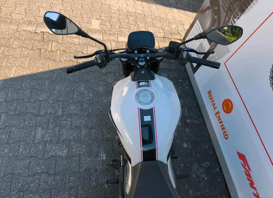 Moto Morini 6 1/2 Seiemmezzo STR