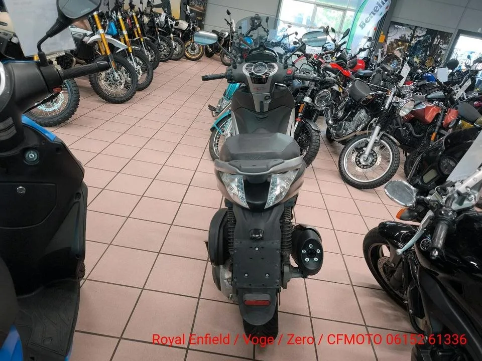 Piaggio Beverly 350ie Sport Touring