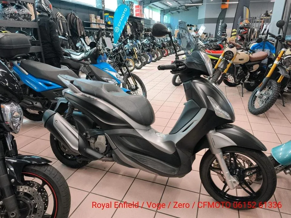 Piaggio Beverly 350ie Sport Touring