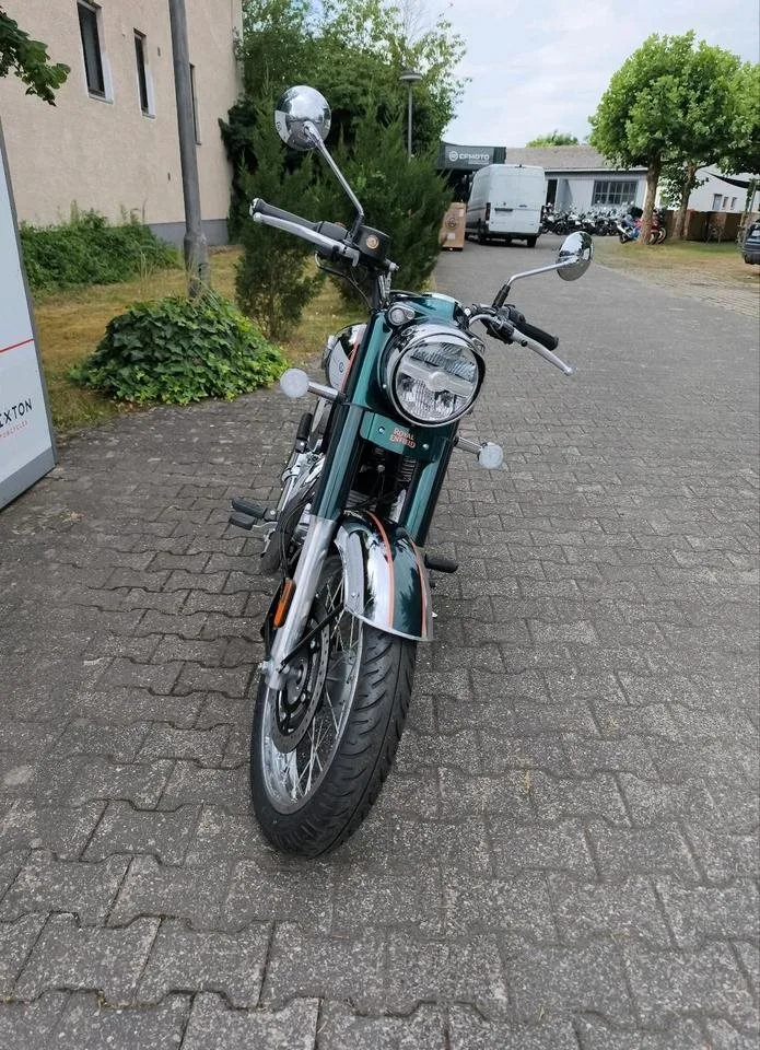 Royal Enfield Classic 350