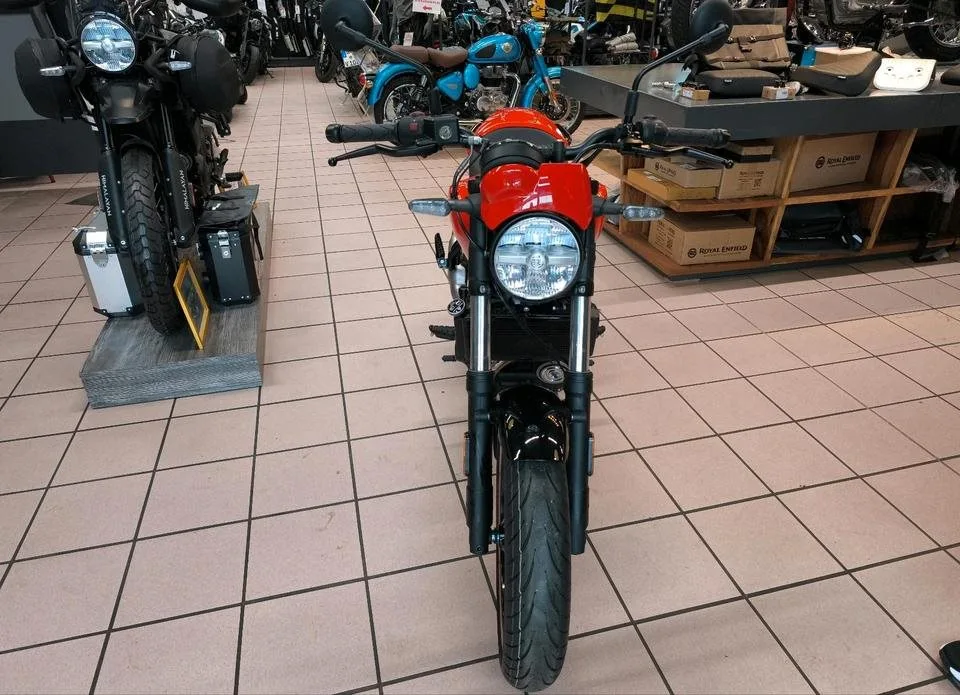 Royal Enfield Guerilla 450 APEX