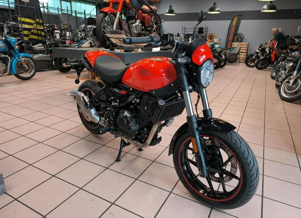 Royal Enfield Guerilla 450 APEX