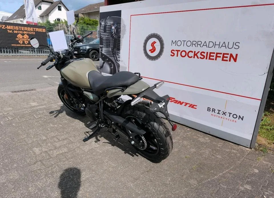Royal Enfield Guerrilla 450