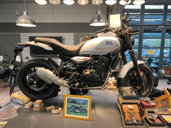 Royal Enfield Guerrilla 450