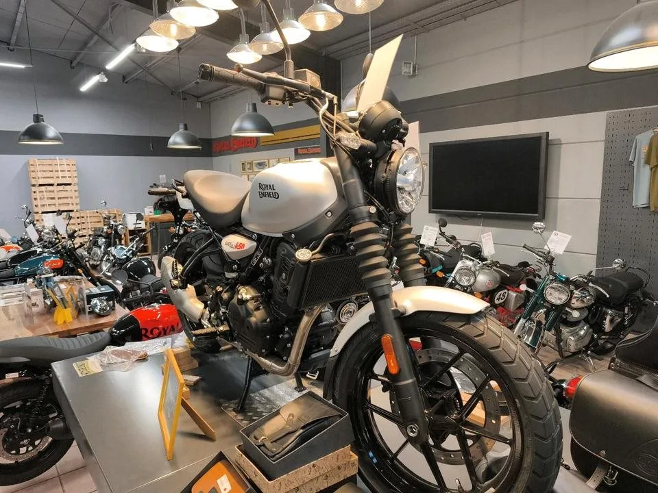 Royal Enfield Guerrilla 450