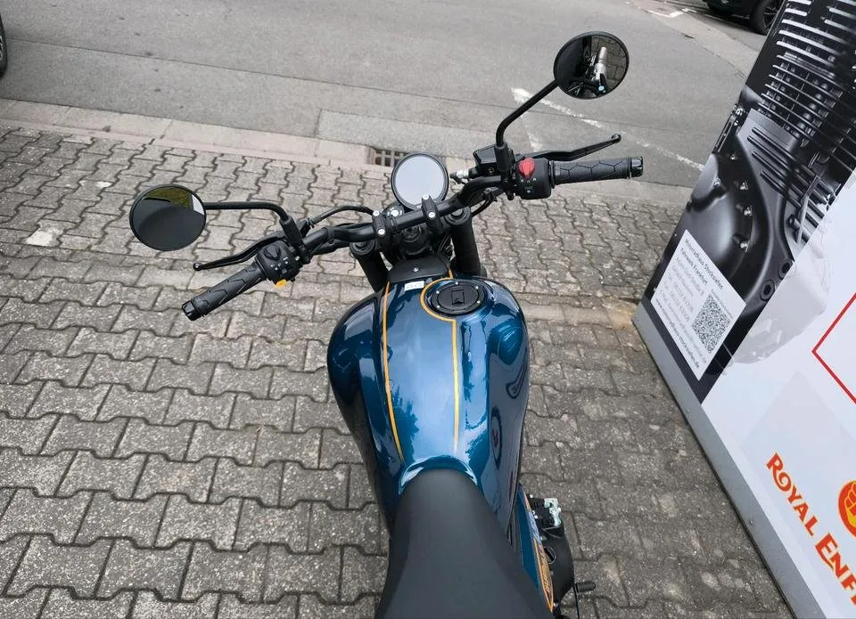 Royal Enfield Guerrilla 450