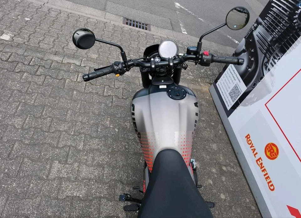 Royal Enfield Guerrilla 450