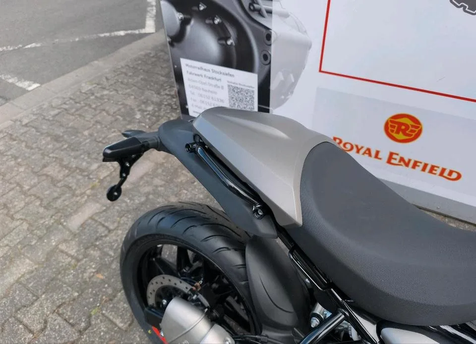 Royal Enfield Guerrilla 450