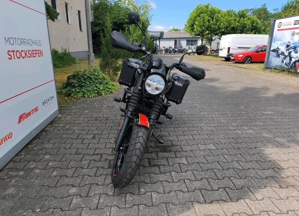 Royal Enfield Guerrilla 450