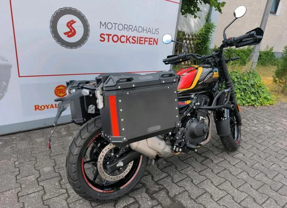Royal Enfield Guerrilla 450