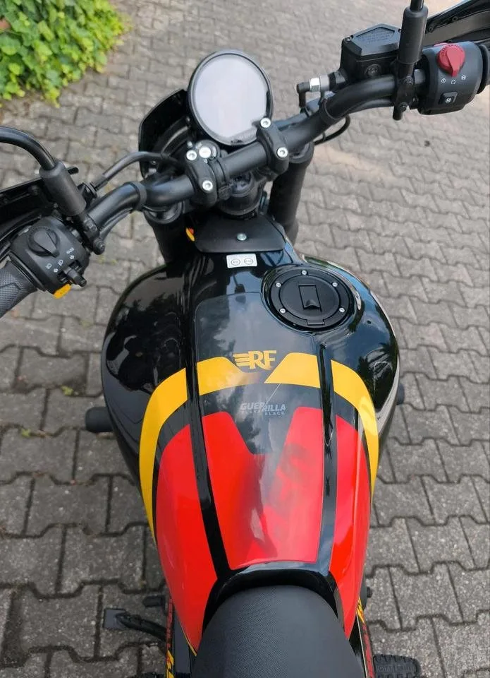 Royal Enfield Guerrilla 450
