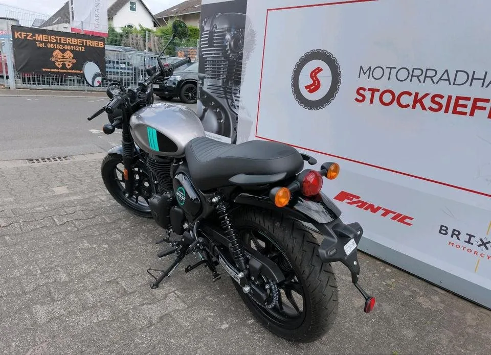 Royal Enfield HNTR 350