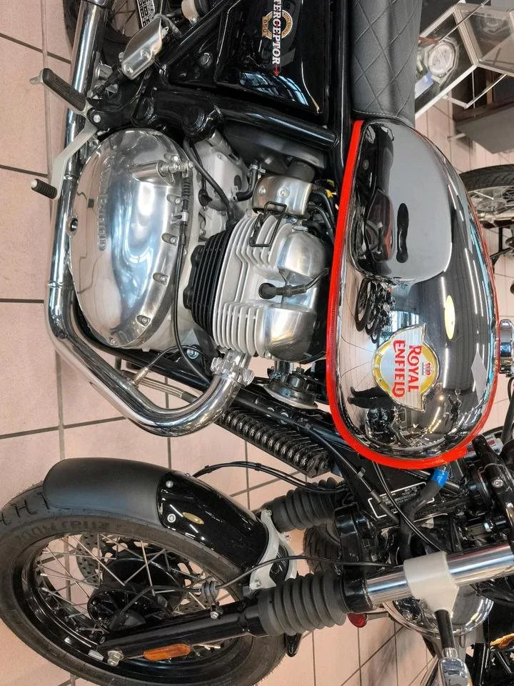 Royal Enfield Interceptor 650