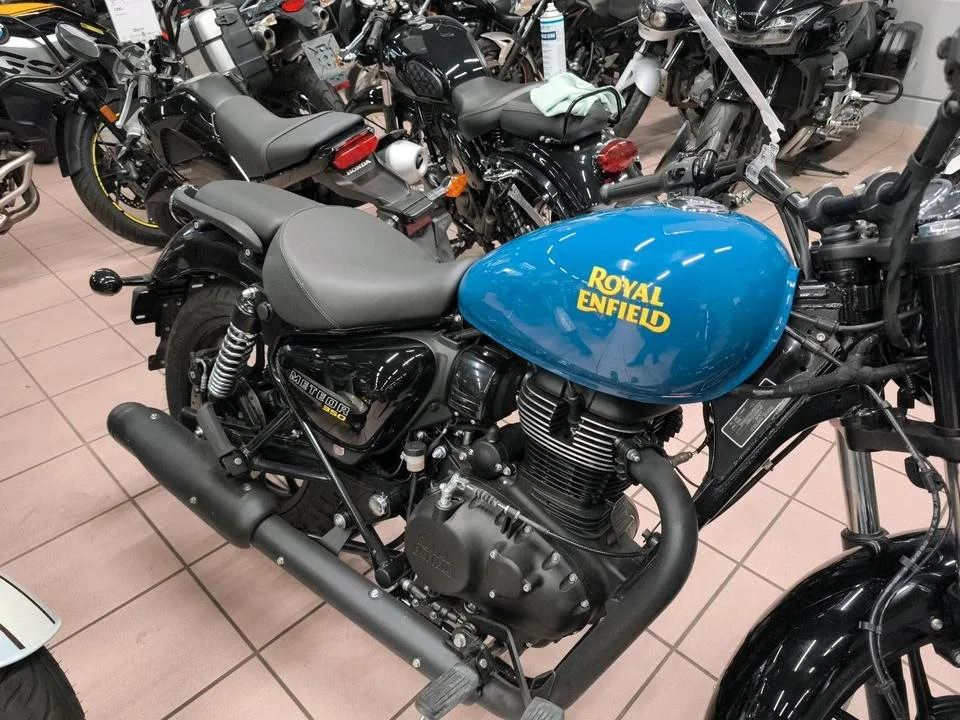 Royal Enfield Meteor 350 Fireball
