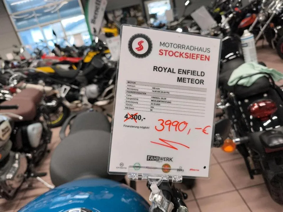 Royal Enfield Meteor 350 Fireball