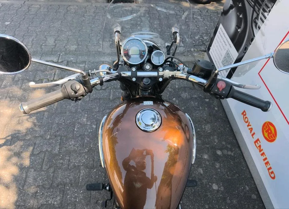 Royal Enfield Meteor 350 Supernova