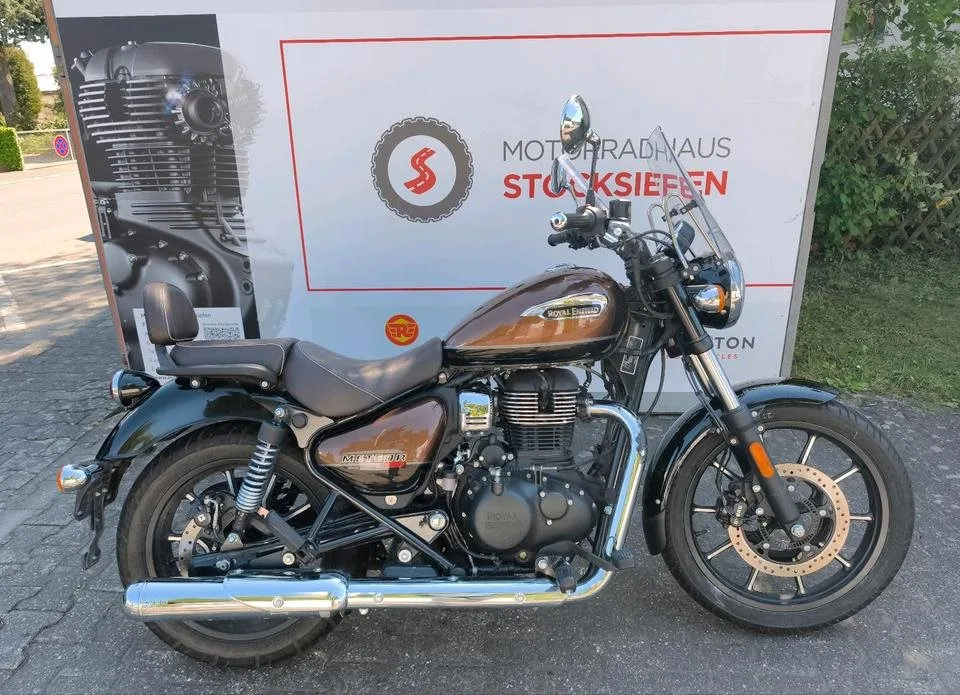 Royal Enfield Meteor 350 Supernova