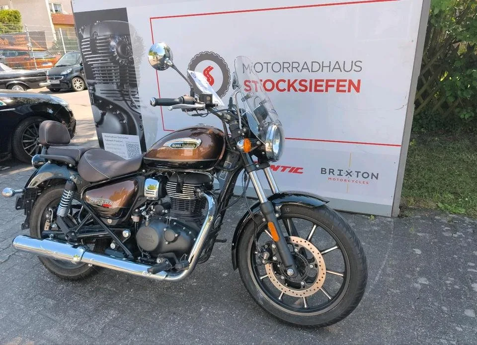 Royal Enfield Meteor 350 Supernova