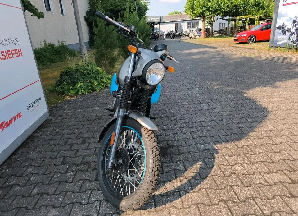 Royal Enfield Scram 411