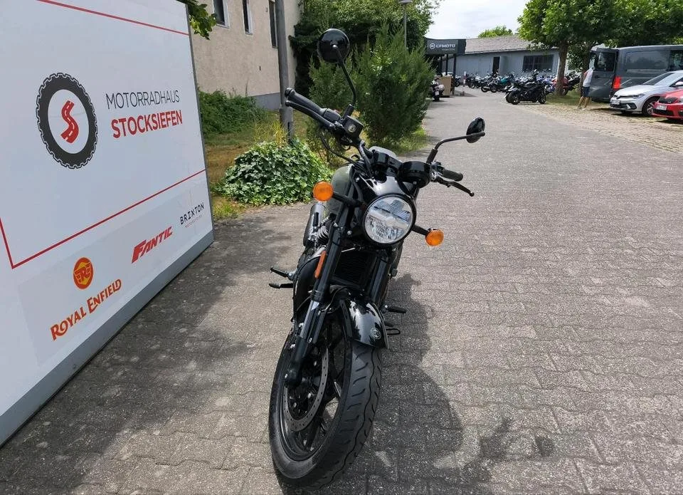 Royal Enfield Shotgun 650