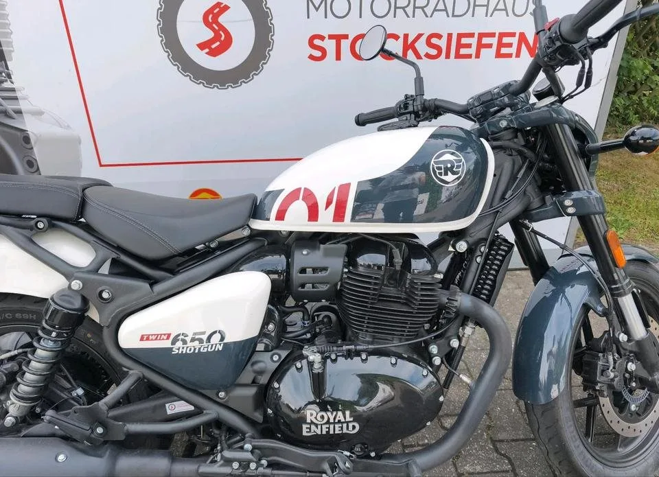 Royal Enfield Shotgun 650