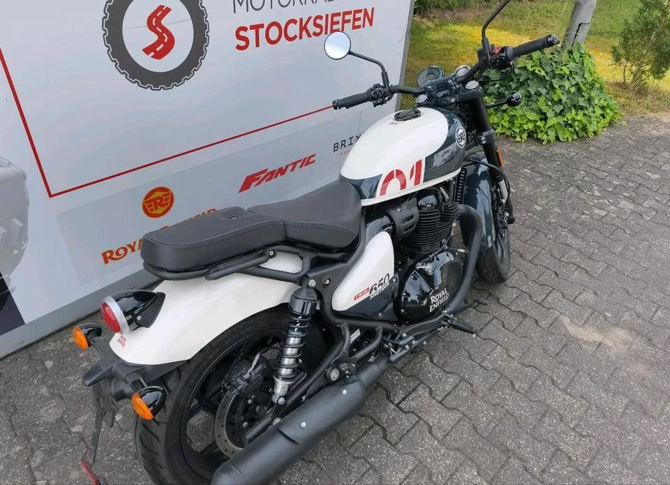 Royal Enfield Shotgun 650
