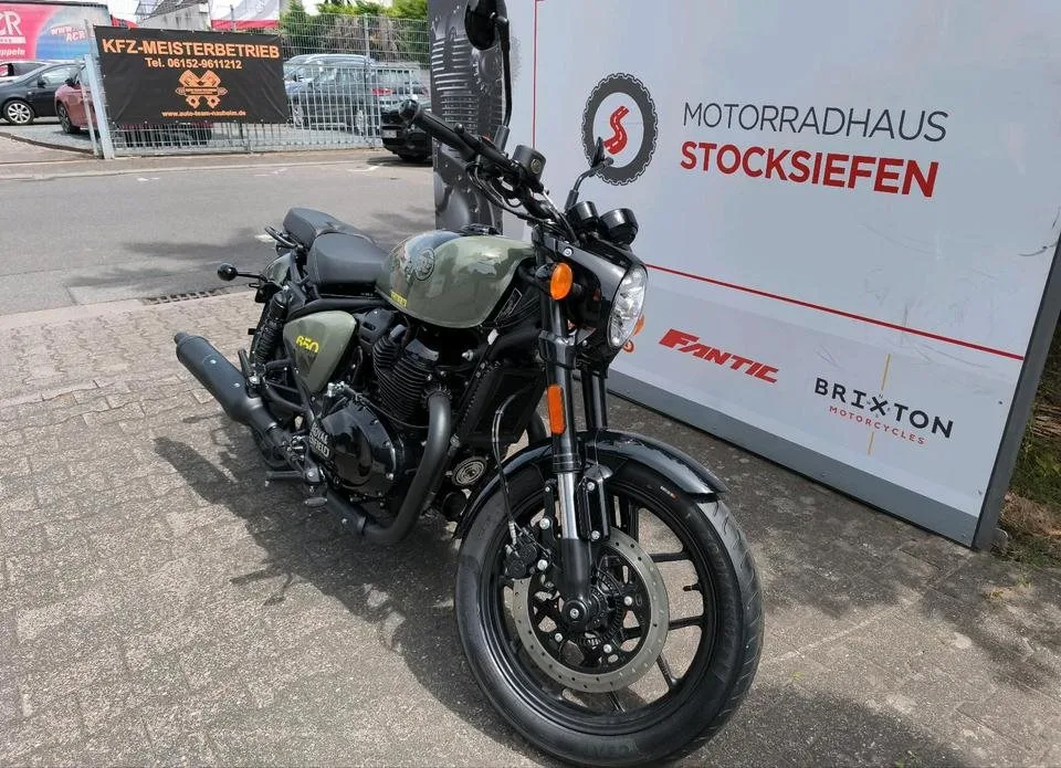 Royal Enfield Shotgun 650