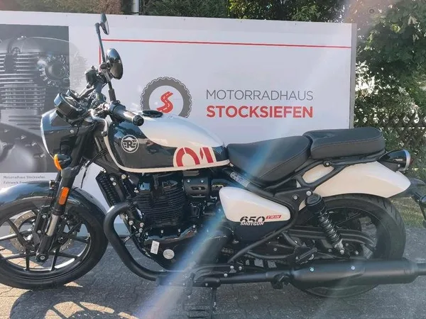 Royal Enfield Shotgun 650