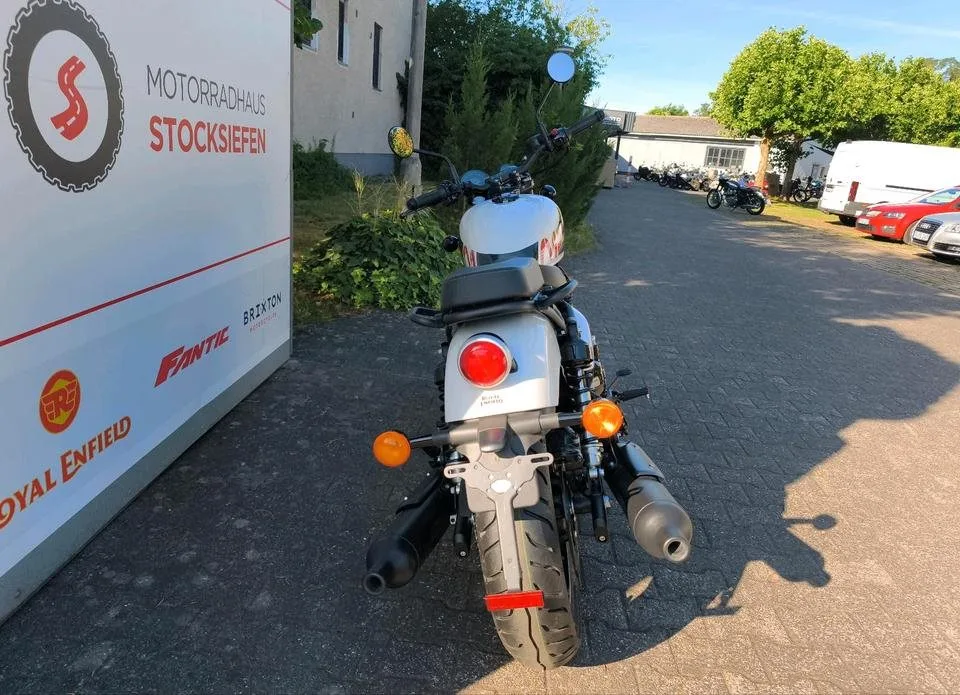 Royal Enfield Shotgun 650