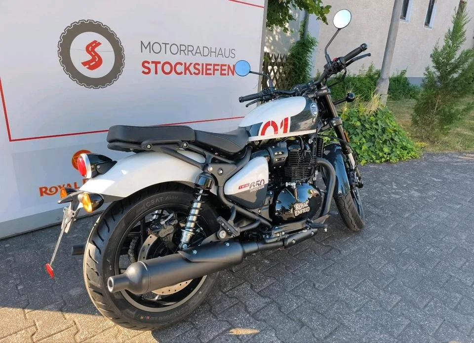 Royal Enfield Shotgun 650