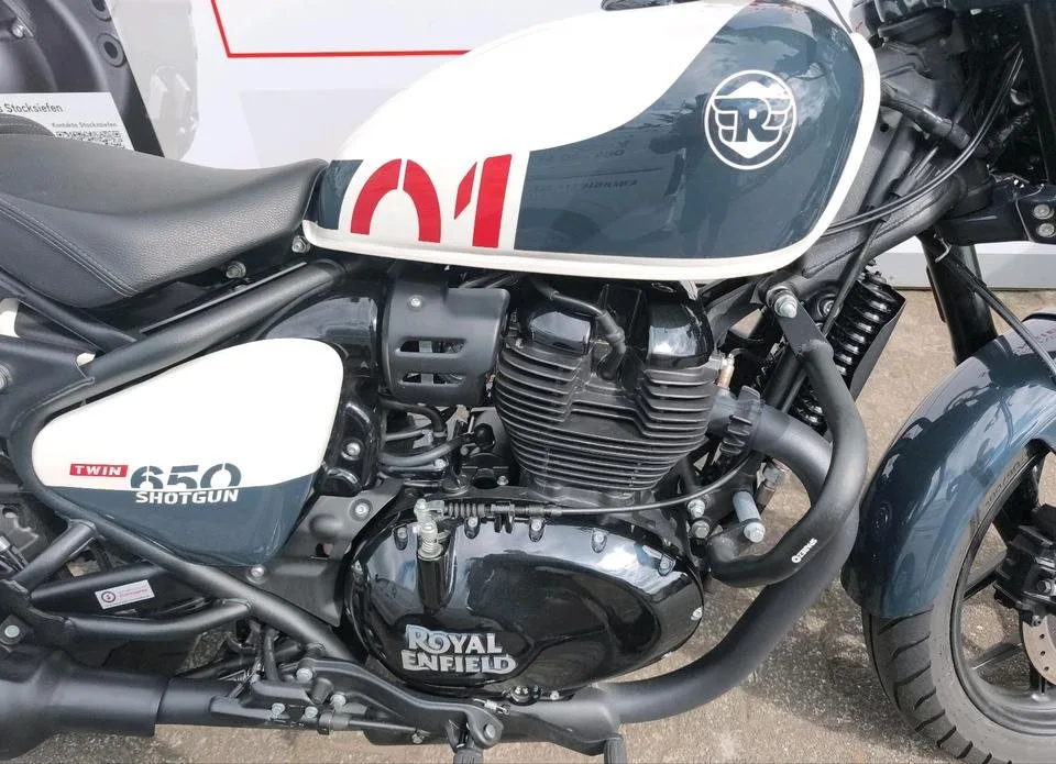 Royal Enfield Shotgun 650