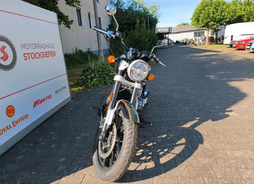 Royal Enfield Super Meteor 650