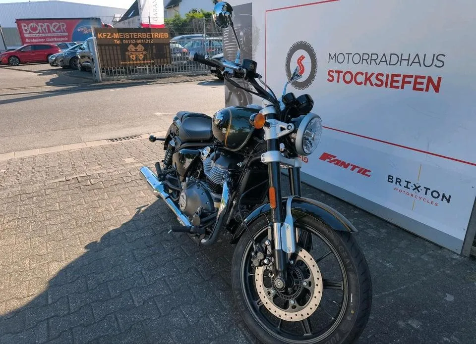 Royal Enfield Super Meteor 650