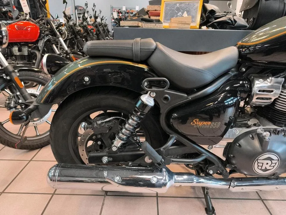 Royal Enfield Super Meteor 650