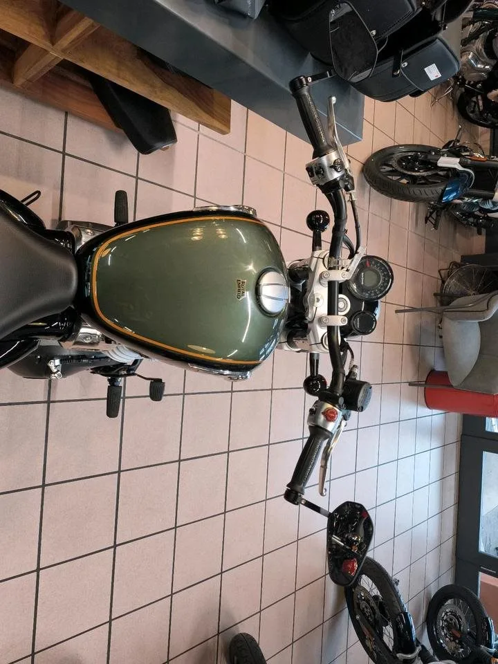 Royal Enfield Super Meteor 650