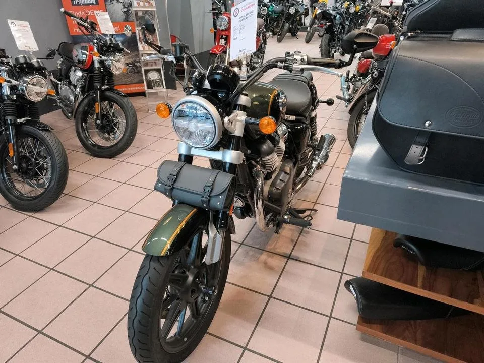 Royal Enfield Super Meteor 650