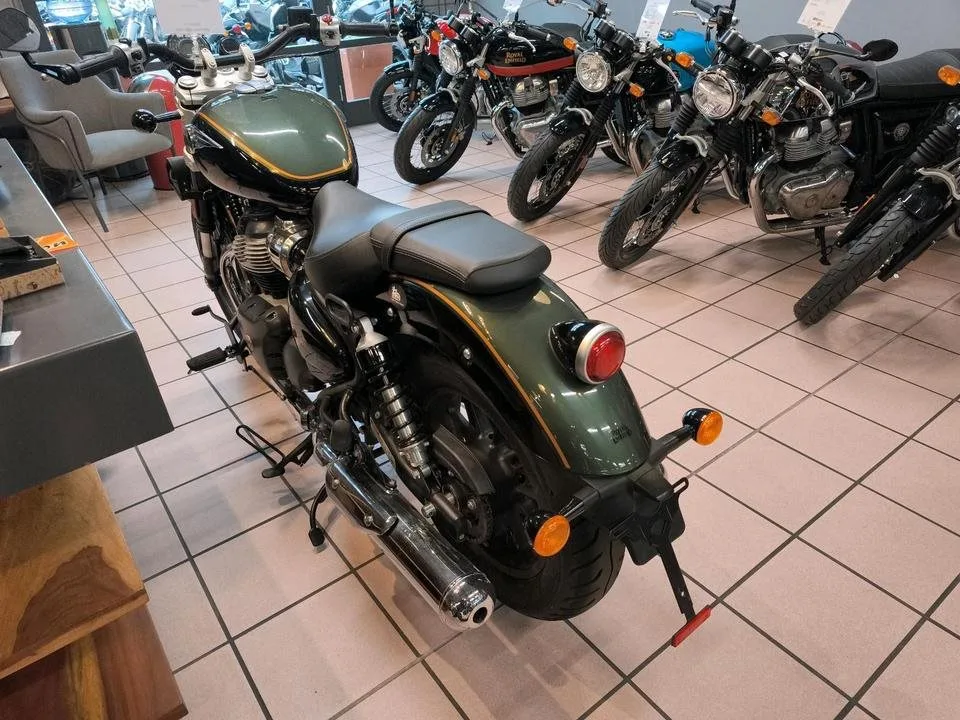 Royal Enfield Super Meteor 650