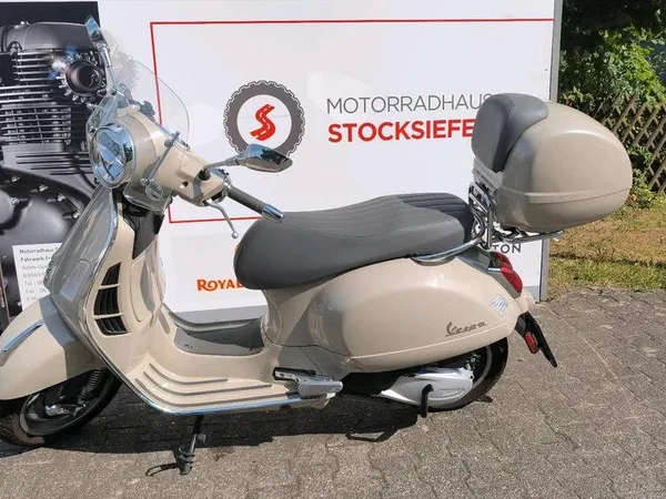 Vespa GTS 300