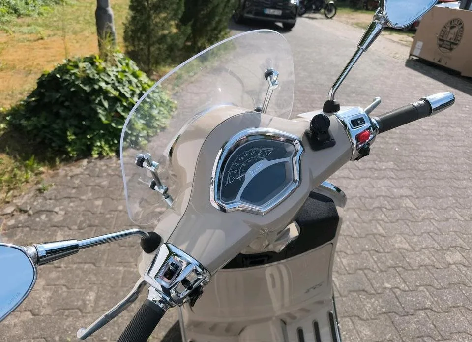 Vespa GTS 300