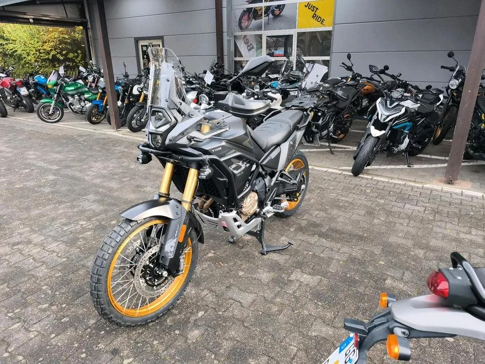 Voge DS800X Rally