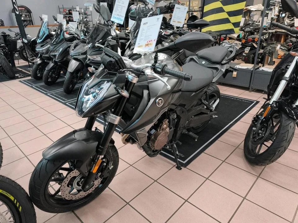 Voge R625