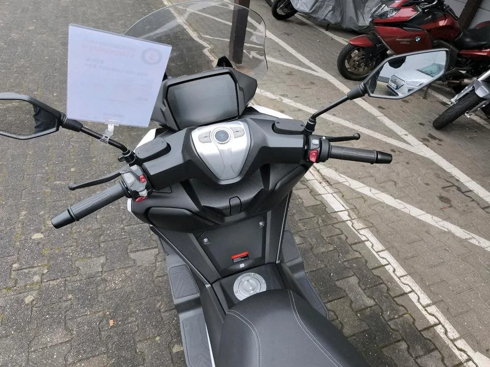 Voge SR4 350 LUXURY