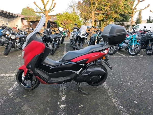 Yamaha NMAX 125